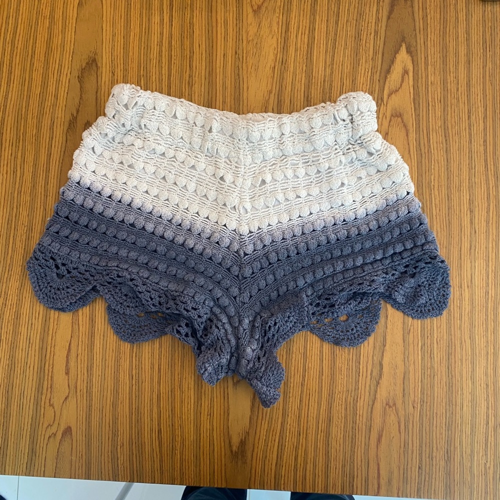 Zara ombré crochet shorts Sz Small